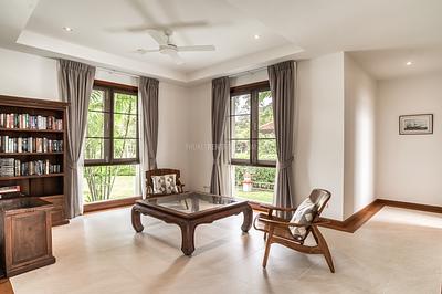 LAG22602: Spacious 4-Bedroom Villa in a 5-Star Resort Near Bang Tao Beach For Rent. 照片 #27