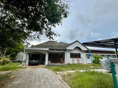 MAI22607: Spacious Property with Main House and 5 Rental Units on 1,200 m² Land Plot. Photo #1