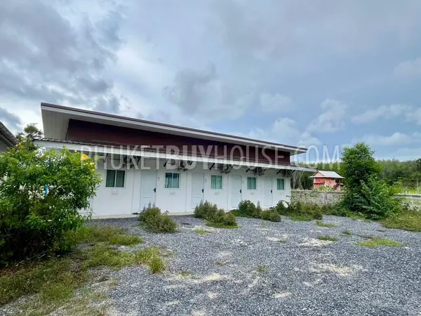 MAI22607: Spacious Property with Main House and 5 Rental Units on 1,200 m² Land Plot. Photo #5