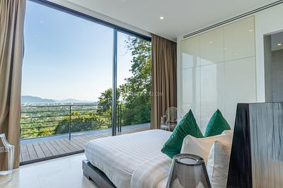 CHA22613: Panoramic Bay View Villa with Infinity Pool & Cutting-Edge Smart Home Features For Sale. Photo #8