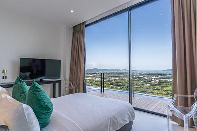 CHA22613: Panoramic Bay View Villa with Infinity Pool & Cutting-Edge Smart Home Features For Sale. Photo #7