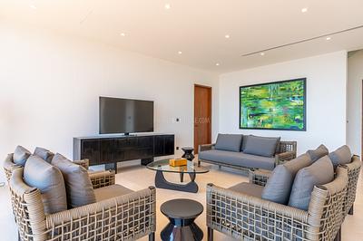 CHA22613: Panoramic Bay View Villa with Infinity Pool & Cutting-Edge Smart Home Features For Sale. Photo #11