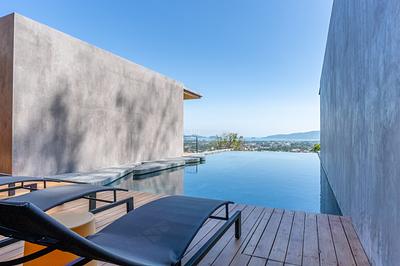 CHA22613: Panoramic Bay View Villa with Infinity Pool & Cutting-Edge Smart Home Features For Sale. Photo #15