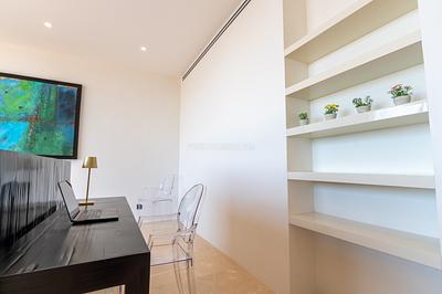 CHA22613: Panoramic Bay View Villa with Infinity Pool & Cutting-Edge Smart Home Features For Sale. Photo #21