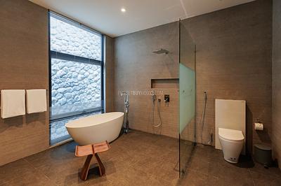 CHA22613: Panoramic Bay View Villa with Infinity Pool & Cutting-Edge Smart Home Features For Sale. Photo #27