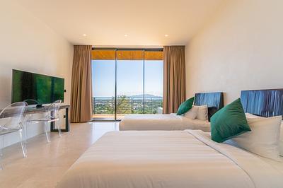 CHA22613: Panoramic Bay View Villa with Infinity Pool & Cutting-Edge Smart Home Features For Sale. Photo #31