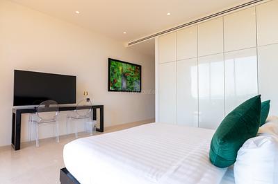 CHA22613: Panoramic Bay View Villa with Infinity Pool & Cutting-Edge Smart Home Features For Sale. Photo #33