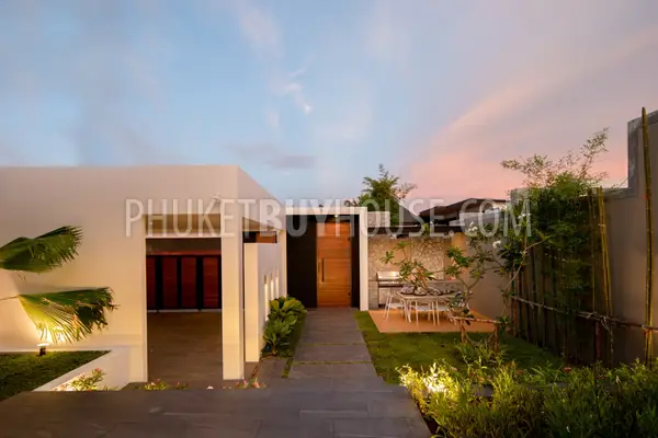 RAW7233: Three Bedroom Private Pool Villa in Rawai. Photo #27