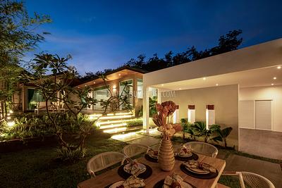 RAW7233: Three Bedroom Private Pool Villa in Rawai. Photo #1