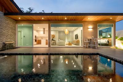 RAW7233: Three Bedroom Private Pool Villa in Rawai. Photo #2