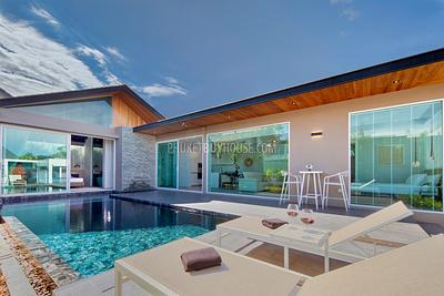 RAW7233: Three Bedroom Private Pool Villa in Rawai. Photo #10