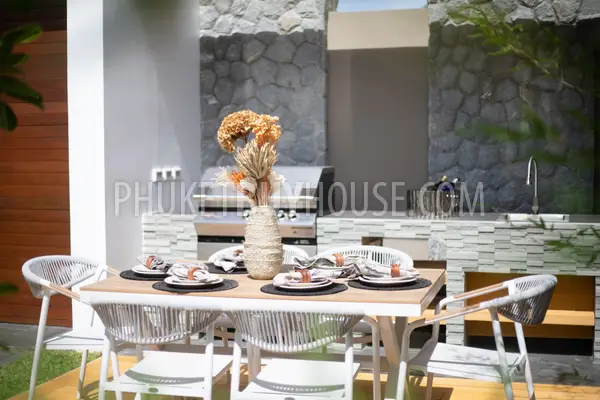 RAW7233: Three Bedroom Private Pool Villa in Rawai. Photo #20