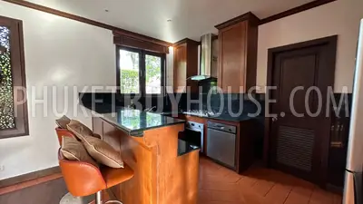 BAN22615: Urgent sale of a 4-bedroom villa in the heart of Bangtao, just minutes from beaches. Fotoğraf #12
