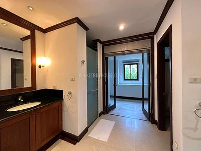 BAN22615: Urgent sale of a 4-bedroom villa in the heart of Bangtao, just minutes from beaches. Photo #22