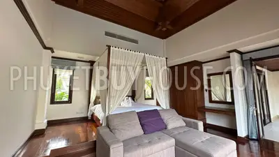 BAN22615: Urgent sale of a 4-bedroom villa in the heart of Bangtao, just minutes from beaches. Fotoğraf #9