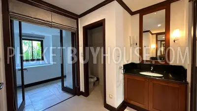 BAN22615: Urgent sale of a 4-bedroom villa in the heart of Bangtao, just minutes from beaches. Fotoğraf #21