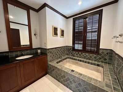 BAN22615: Urgent sale of a 4-bedroom villa in the heart of Bangtao, just minutes from beaches. Photo #25