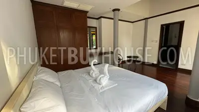 BAN22615: Urgent sale of a 4-bedroom villa in the heart of Bangtao, just minutes from beaches. Fotoğraf #29
