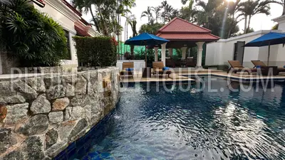 BAN22615: Urgent sale of a 4-bedroom villa in the heart of Bangtao, just minutes from beaches. Fotoğraf #42