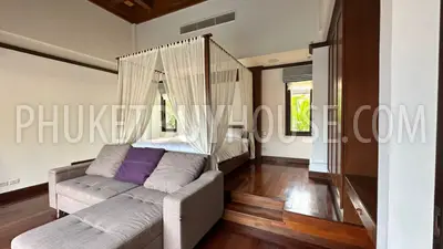 BAN22615: Urgent sale of a 4-bedroom villa in the heart of Bangtao, just minutes from beaches. Fotoğraf #7