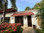 BAN22615: Urgent sale of a 4-bedroom villa in the heart of Bangtao, just minutes from beaches. 缩略图 #36