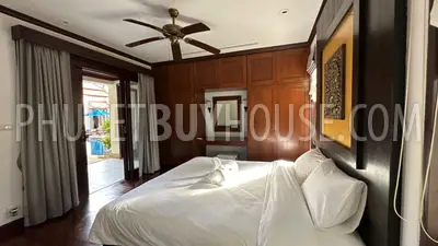 BAN22615: Urgent sale of a 4-bedroom villa in the heart of Bangtao, just minutes from beaches. Fotoğraf #17