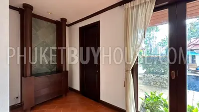 BAN22615: Urgent sale of a 4-bedroom villa in the heart of Bangtao, just minutes from beaches. Fotoğraf #20