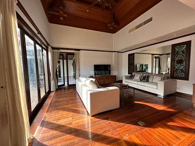 BAN22615: Urgent sale of a 4-bedroom villa in the heart of Bangtao, just minutes from beaches. Photo #4