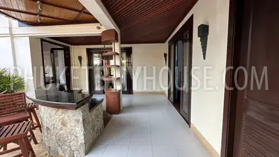 BAN22615: Urgent sale of a 4-bedroom villa in the heart of Bangtao, just minutes from beaches. Fotoğraf #31