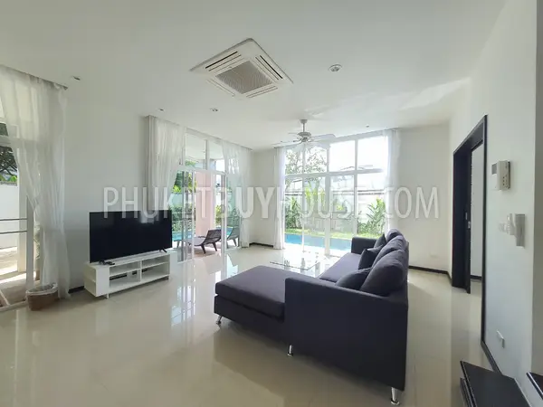 BAN7328: Three Bedroom Pool Duplex in Bang Tao. Photo #9