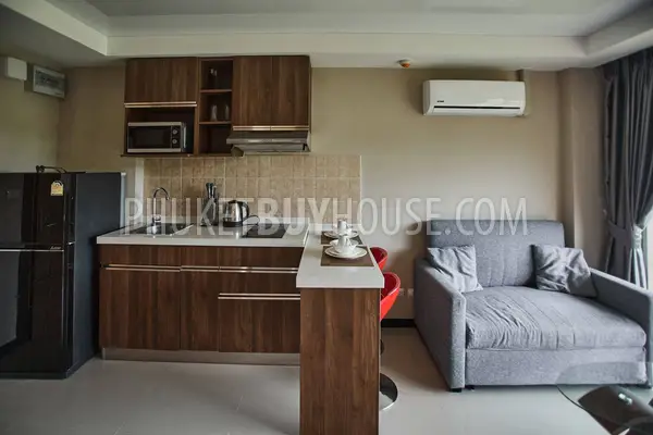 NAI7331: One Bedroom Apartment on 6th floor in Nai Harn area. Photo #1