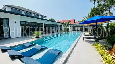 RAW7337: Five Bedroom Pool Villa in Rawai. Photo #7