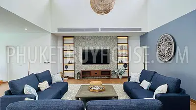 RAW7337: Five Bedroom Pool Villa in Rawai. Photo #12