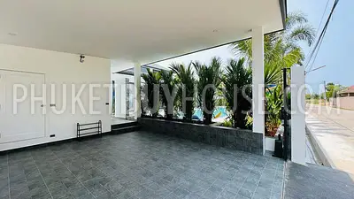RAW7337: Five Bedroom Pool Villa in Rawai. Photo #26