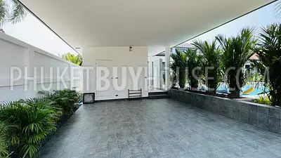 RAW7337: Five Bedroom Pool Villa in Rawai. Photo #27