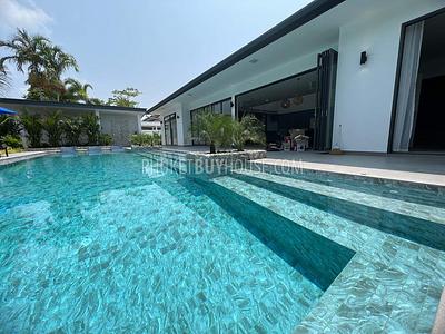 RAW7337: Five Bedroom Pool Villa in Rawai. Photo #29