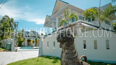 RAW7342: Three Bedroom Villa Close to Rawai Beach. Photo #46