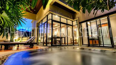 NAI6767: 1 bedroom villa in Nai Harn area. Fotoğraf #1
