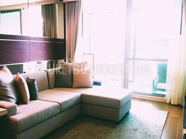 LAG22628: Spacious 1-Bedroom Lakeside Apartment with Full Resort Access. Photo #4