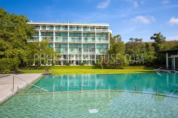 LAG22628: Spacious 1-Bedroom Lakeside Apartment with Full Resort Access. Photo #1
