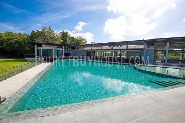 LAG22628: Spacious 1-Bedroom Lakeside Apartment with Full Resort Access. Photo #3