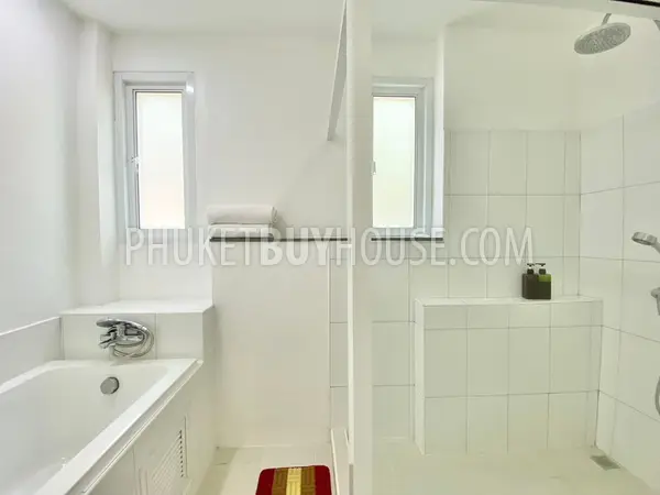 CHA5811: Luxury Eight Bedroom Villa in Chalong. Photo #7