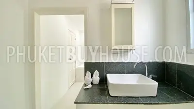 CHA5811: Luxury Eight Bedroom Villa in Chalong. Photo #15