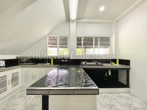 CHA5811: Luxury Eight Bedroom Villa in Chalong. Photo #30