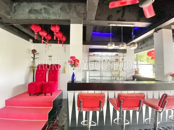 CHA5811: Luxury Eight Bedroom Villa in Chalong. Photo #40