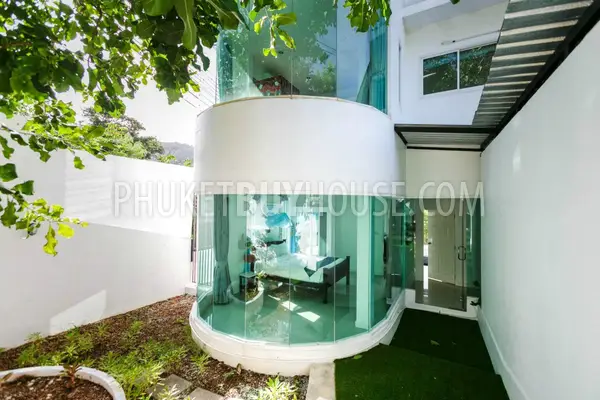CHA5811: Luxury Eight Bedroom Villa in Chalong. Photo #5