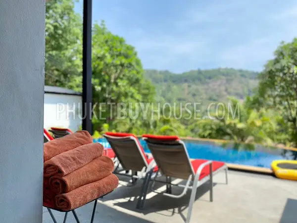 CHA5811: Luxury Eight Bedroom Villa in Chalong. Photo #67