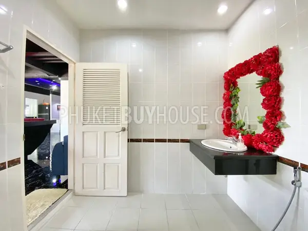 CHA5811: Luxury Eight Bedroom Villa in Chalong. Photo #58
