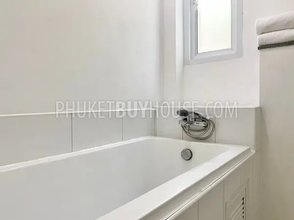 CHA5811: Luxury Eight Bedroom Villa in Chalong. Photo #38