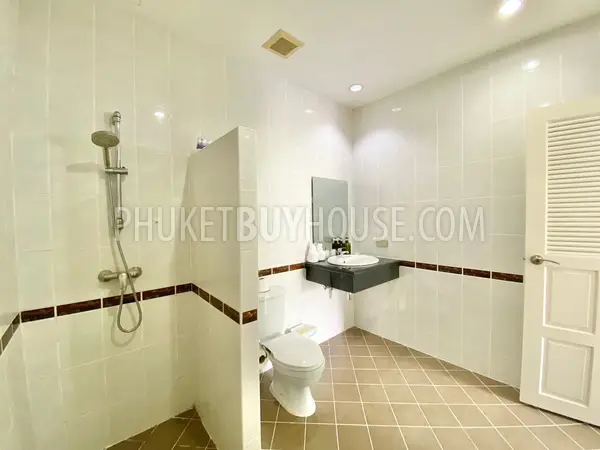 CHA5811: Luxury Eight Bedroom Villa in Chalong. Photo #54